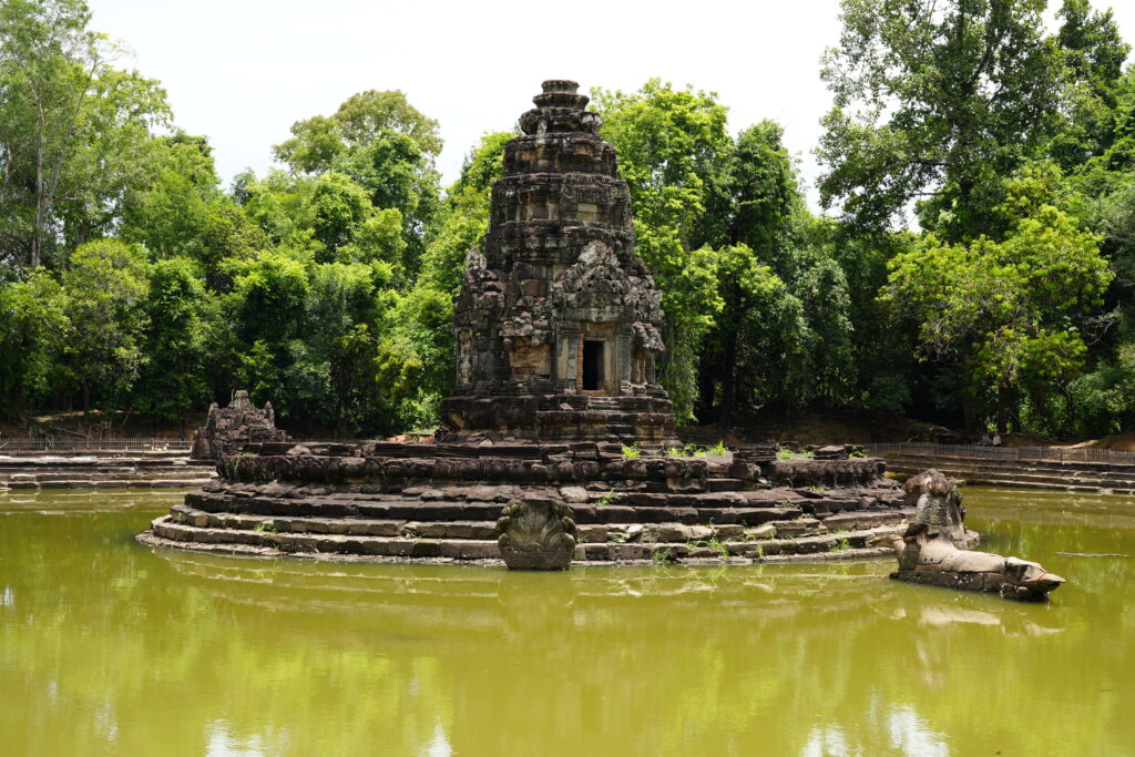 Neak Pean central shrine