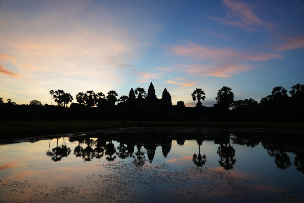 Angkor Wat dawn reflection peak color