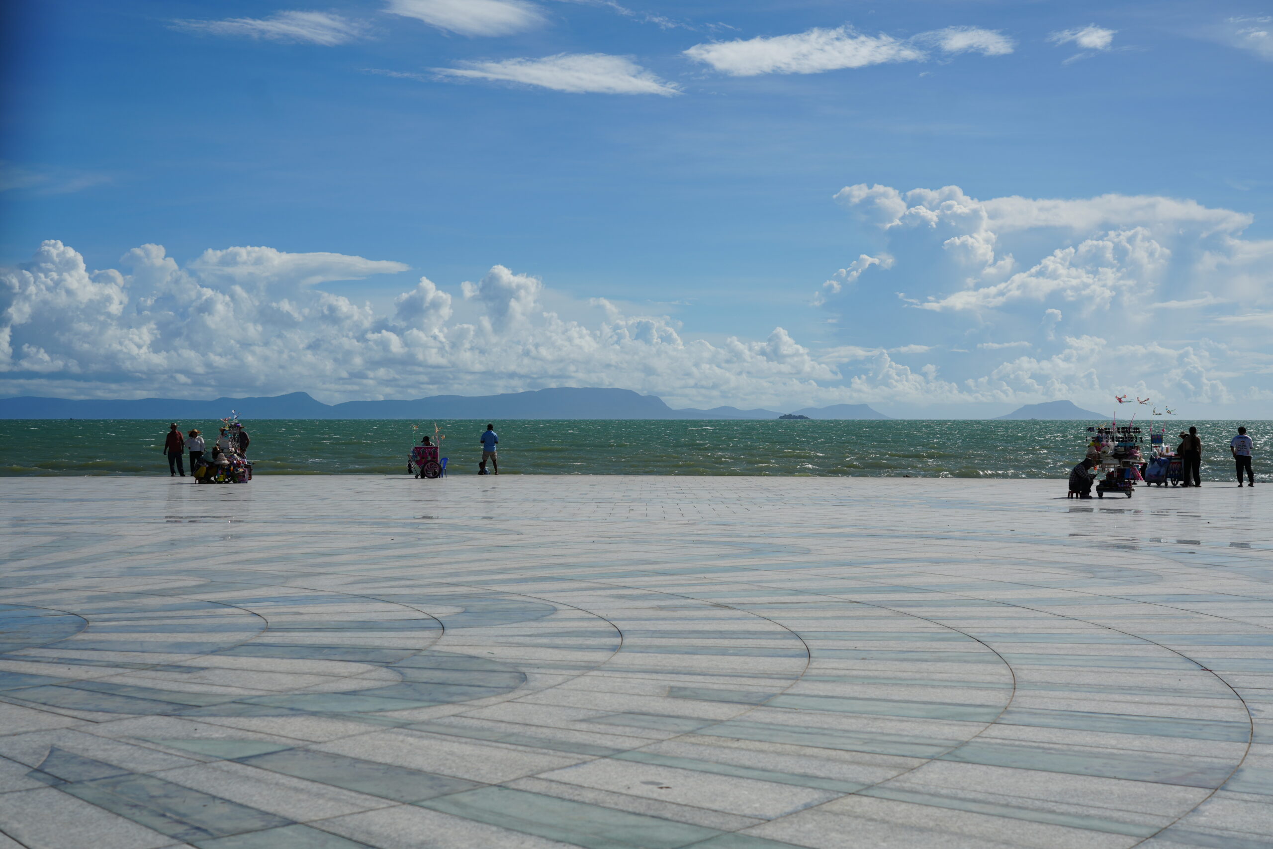 Sweeping seaside plaza